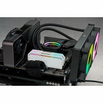 Corsair Dominator CMT32GX5M2B5600C36W geheugenmodule 32 GB 2 x 16 GB DDR5 5600 MHz