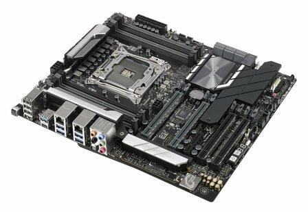 ASUS WS C422 PRO/SE Intel&reg; C422 LGA 2066 (Socket R4) ATX