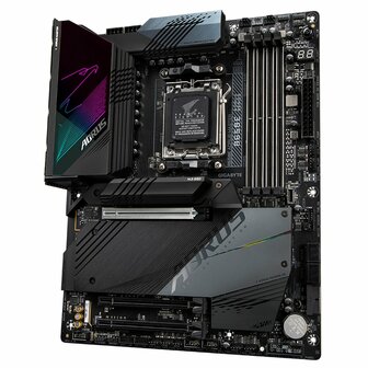 Gigabyte B650E AORUS MASTER (rev. 1.0) AMD B650 Socket AM5 ATX